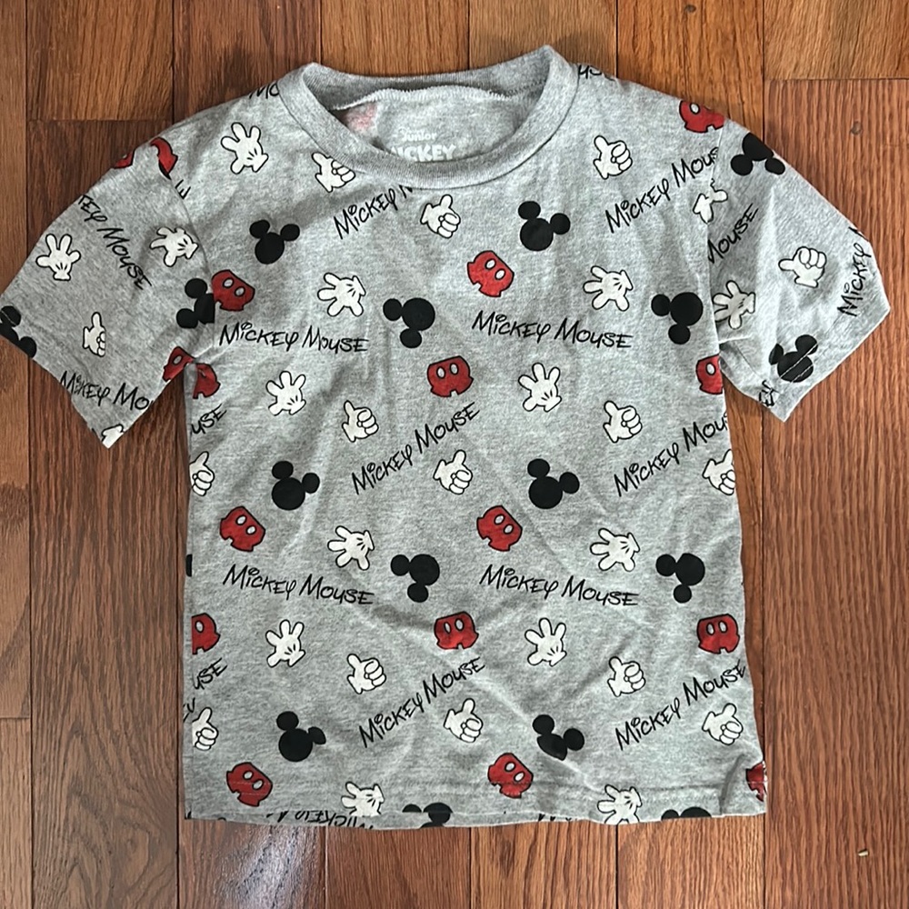 Mickey size 4